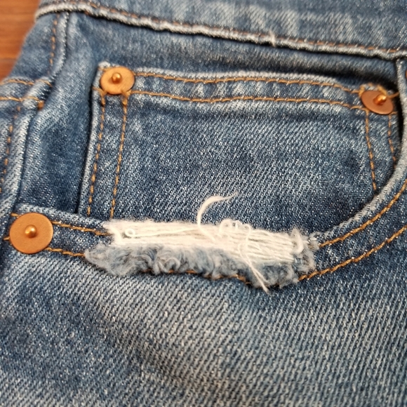 Madewell's The High-Rise Slim Boyjean Denim - Picture 5 of 16